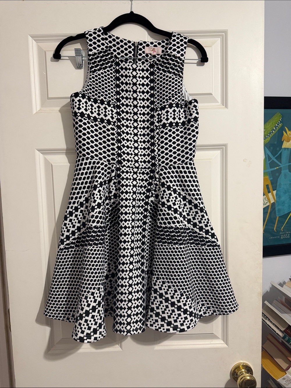GB girls Black & White Graphic Fit-and-Flare Dress Girls Size 14